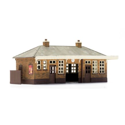 Dapol C014 OO Gauge Booking Hall Kit Plastic Kit