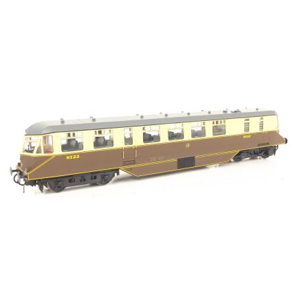 Heljan 19408 OO Gauge GW AEC Railcar No.22 GW Chocolate And Cream Grey Roof