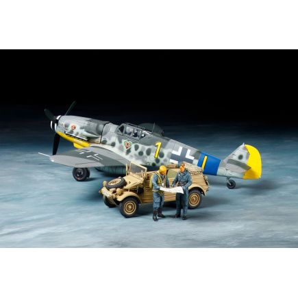 Tamiya 25204 Messerschmitt BF109G And Kubelwagen Plastic Kit