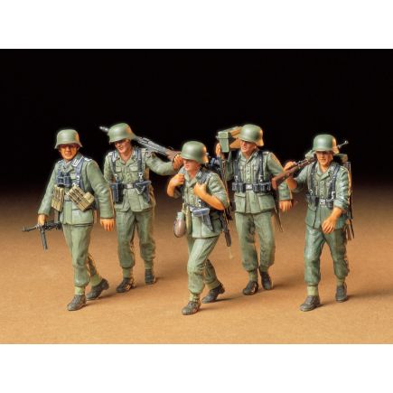 Tamiya 35184 German Machine Gun Crew Plastic Kit