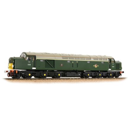 Bachmann 32-487 OO Gauge Class 40 D213 'Andania' BR Green Small Yellow Panels Disc Headcode