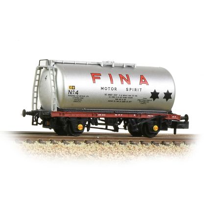 Graham Farish 373-784 N Gauge BR 45T TTA Tank Wagon 'Fina' Silver