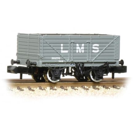 Graham Farish 377-087 N Gauge 7 Plank End Door Wagon LMS Grey