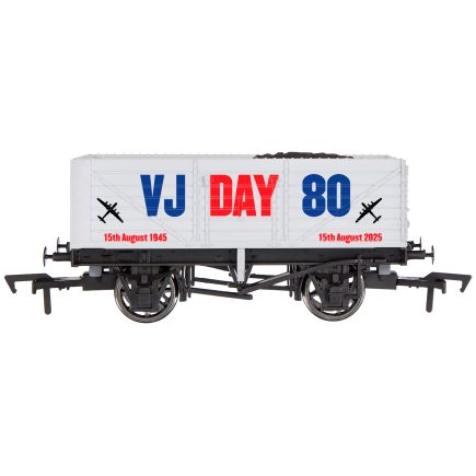 Dapol 4F-071-184 OO Gauge 7 Plank Open Wagon VJ 80th Anniversary Airforce