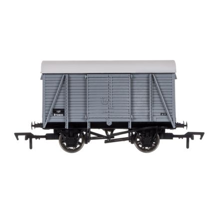 Dapol 4F-021-104 OO Gauge SR 12 Ton Vent Van BR Grey B753850