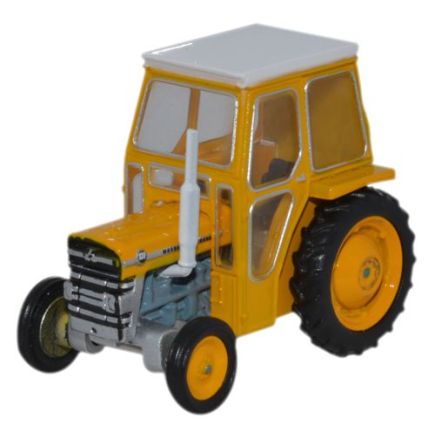 Oxford Diecast 76MF002 OO Gauge Massey Ferguson 135 Yellow