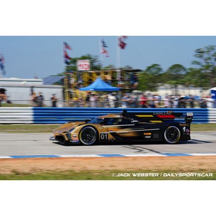Scalextric C4586 Cadillac V-Series.R Cadillac Racing No.01 12 Hours of Sebring 2024