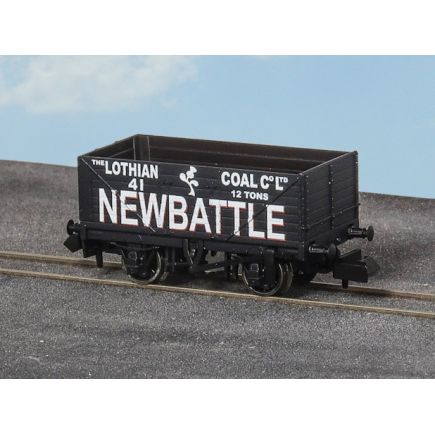 Peco NR-7013P N Gauge 7 Plank Wagon 'Newbattle'