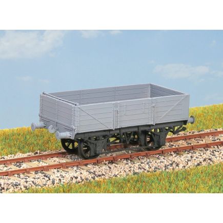 Parkside Models PC82 OO Gauge GW 12 Ton China Clay Wagon Plastic Kit