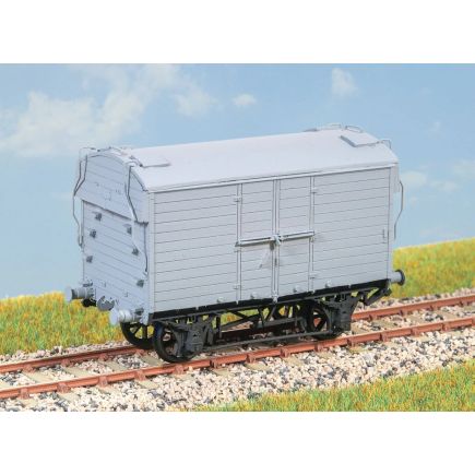 Parkside Models PC85 OO Gauge GW 6 Ton Mica B Insulated Van Plastic Kit