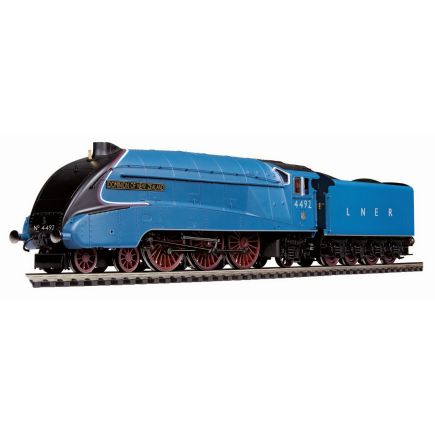 Hornby R30422 OO Gauge LNER A4 4-6-2 4492 'Dominion of New Zealand' LNER Blue Dublo Metal Body