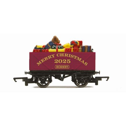 Hornby R60316 OO Gauge 2025 Christmas Wagon