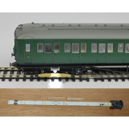 Train Tech CL28 OO Gauge Coach Lighting Warm White plus Electric Spark Effects
