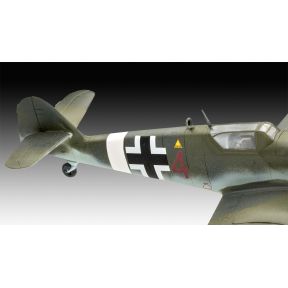 Revell 03710 Bf109G-10 & Supermarine Spitfire Combat Set Plastic Kit