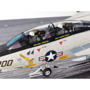 Tamiya 61122 Gruman F14A Tomcat Carrier Launch Set Plastic Kit