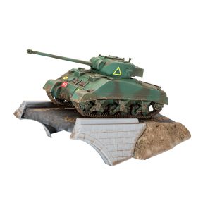 Revell 03299 Sherman Firefly Tank First Diorama Plastic Kit