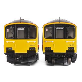 Bachmann 32-930 OO Gauge Class 150/1 2-Car DMU 150133 BR GMPTE Regional Railways