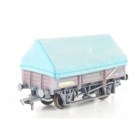 Bachmann 33-081-SH OO Gauge China Clay Wagon BR Bauxite With Hood B743141 Weathered