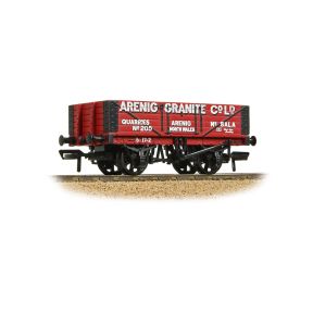Bachmann 37-026B OO Gauge 5 Plank Wagon Steel Floor 'Arenig Granite Co. Ltd.' Red No.205