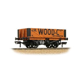 Bachmann 37-053A OO Gauge 5 Plank Wagon Wooden Floor 'J.R. Wood & Co. Ltd.' Orange No.31