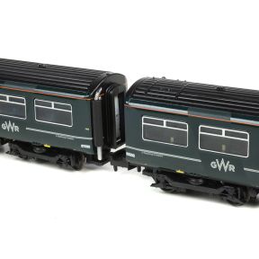 Graham Farish 371-337  N Gauge Class 150/2 2 Car DMU 150232 GWR Green FirstGroup