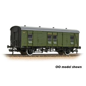 Graham Farish 374-418 SR PLV Passenger Luggage Van SR Maunsell Green