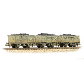 Graham Farish 377-235C N Gauge Triple Pack BR 16 Ton Steel Minerals with Top Flap Doors Pack BR Grey Weathered With Load
