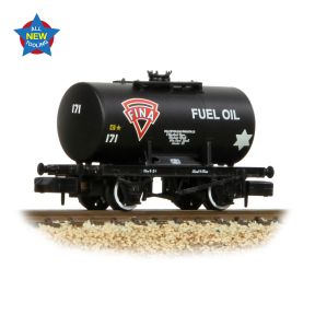 Graham Farish 378-003A N Gauge 14 Ton Anchor Mounted Tank Wagon Fina Black