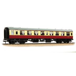 Bachmann 39-052HPF OO Gauge BR Mk1 TSO Tourist Second Open Coach BR Crimson And Cream Passengers Fitted E3774