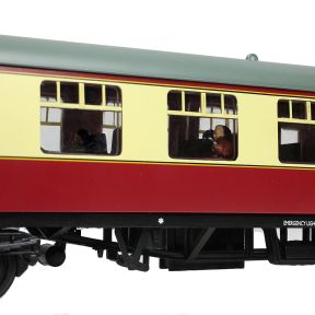 Bachmann 39-052HPF OO Gauge BR Mk1 TSO Tourist Second Open Coach BR Crimson And Cream Passengers Fitted E3774