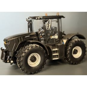 Britains 43453BS JCB Fastrac 4220 Black With Silver Wheels Limited Edition Diecast Model