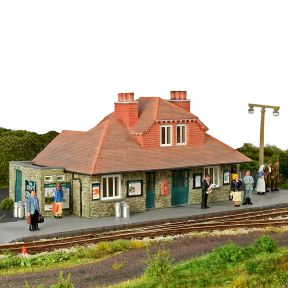 Bachmann 44-0016 OO Gauge Narrow Gauge Station