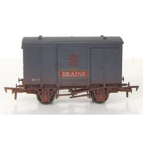 Dapol 4F-011-145 OO Gauge 12 Ton Ventilated Van Brains SA No.1 Weathered