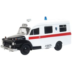 Oxford Diecast 76BED008 OO Gauge Bedford J1 Ambulance Aberystwyth
