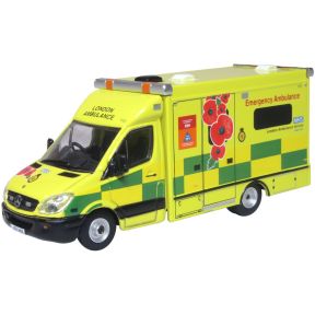 Oxford Diecast 76MA007 OO Gauge Mercedes Ambulance London Ambulance Service Remembrance Day