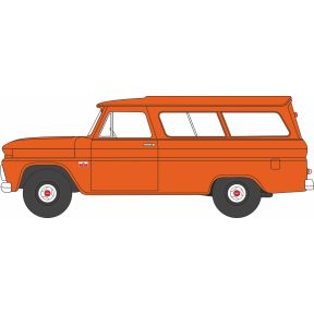 Oxford Diecast 87CS66001 HO Gauge Chevrolet Suburban Carryall 1966 Orange