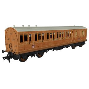 Rapido 978119 OO Gauge Metropolitan Evolution Non Corridor Carriage Pack