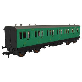 Rapido 978234 OO Gauge Evolution Non-Corridor Composite Coach BR Malachite Green S9546