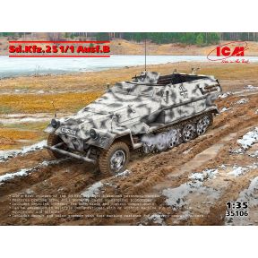 ICM 35106 Sd.Kfz.251/1 Ausf.B Half Track Plastic Kit