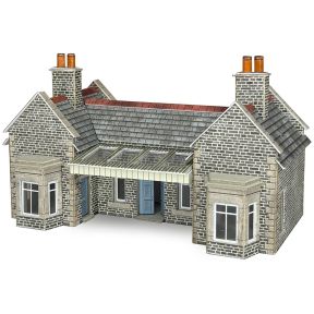 Metcalfe PN915 N Gauge Little Cardlywick Station Building Card Kit