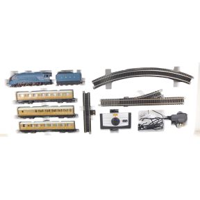 Hornby R1171-SH OO Gauge Flight Of The Mallard Train Set