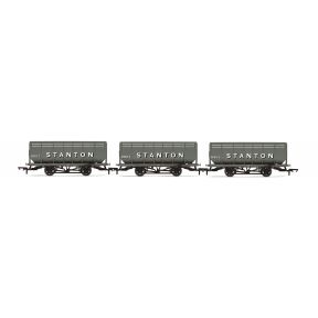 Hornby R60254 OO Gauge Triple Wagon Pack Stanton Coke Hoppers