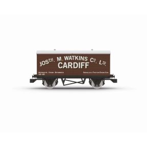 Hornby R60273 OO Gauge RailRoad Closed Van Watkins