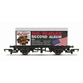 Hornby R60301 OO Gauge The Beatles 'With The Beatles' US and UK Album Covers Wagon