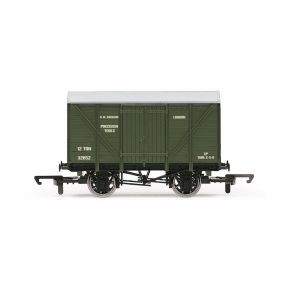 Hornby R60354 OO Gauge RailRoad 12 Ton Box Van Green O.M. Raeburn No.32652