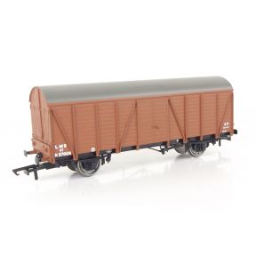 Hornby R6640A-SH OO Gauge LMS 4 Wheel CCT Van LMS Brown