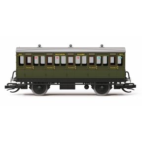 Hornby TT4052 TT Gauge 4 Wheel Coach Third Class SR Green