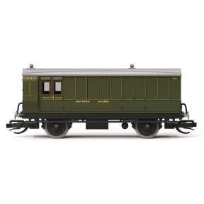 Hornby TT4054 TT Gauge 4 Wheel Coach Full Brake Coach SR Green