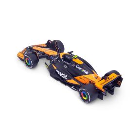 Bburago 18-38177N Mclaren MCL38 No.4 Lando Norris 2024 Formula 1 Season