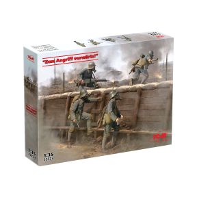 ICM 35723 German WW1 Assault Unit And Trench Diorama Plastic Kit